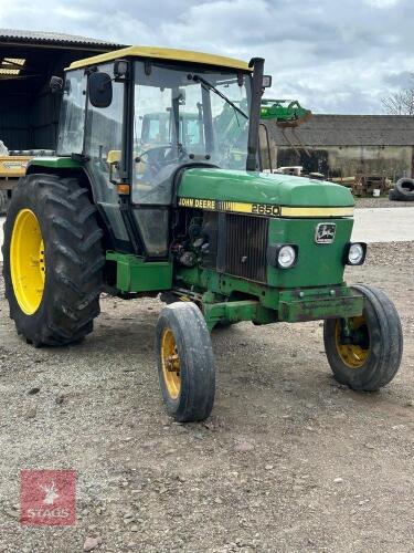 1987 JOHN DEERE 2650 2WD TRACTOR