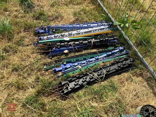 50 MIXED RUTLAND FENCE STAKES (59)