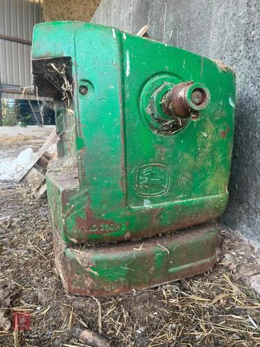 JOHN DEERE 1150KG BIG PACK WEIGHT