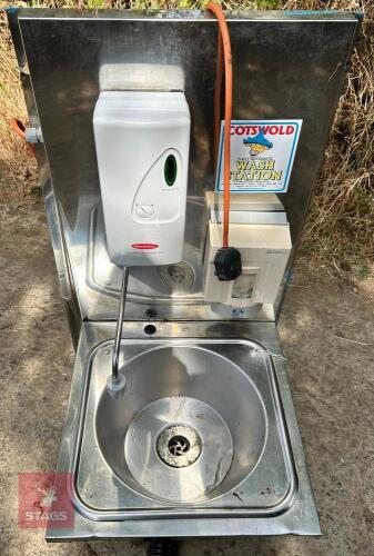 COTSWOLD WASH STATION