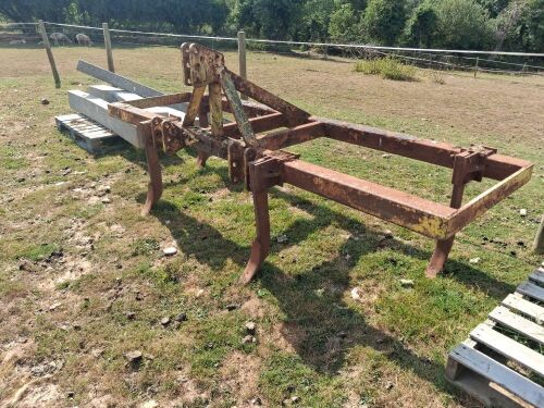 4 LEG SUBSOILER CULTIVATOR