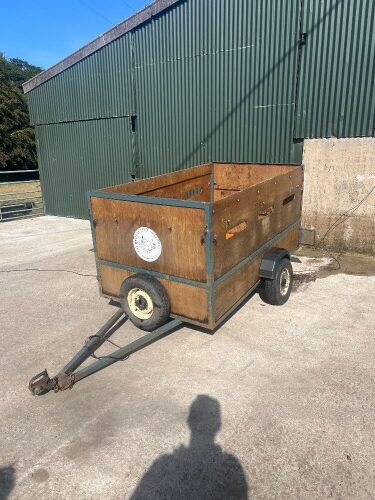 4' X 7' LIVESTOCK TRAILER
