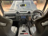 1986 LAND ROVER DEFENDER 90 - 54