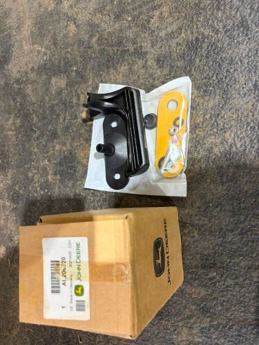 JOHN DEERE BACK WINDOW LATCH
