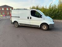 2009 VAUXHALL VIVARO 2.0L VAN - 2