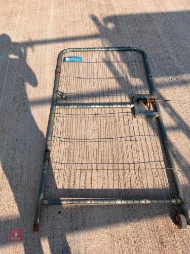 2 HERAS FENCING PEDESTRIAN GATE PANELS