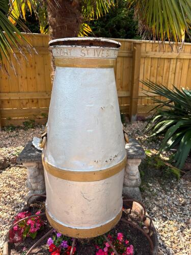 LARGE ANTIQUE MILK CHURN