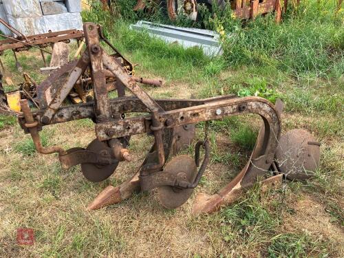 FERGUSON 2F PLOUGH