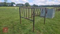 CRADLE BALE FEEDER - 2