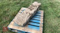 4' 3'' GRANITE POSTS - 10