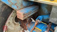 FORD 4600 2WD TRACTOR - 33