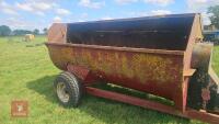 SIDE DISCHARGE DUNG SPREADER - 24