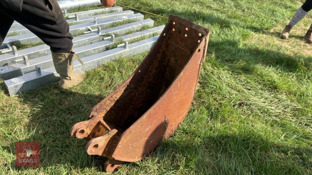 12'' DIGGER BUCKET