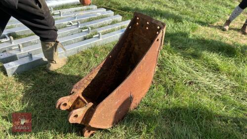 12'' DIGGER BUCKET