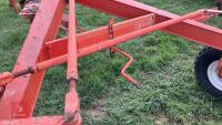 1998 KUHN GA7301 TWIN ROTOR RAKE - 16