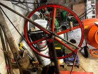 WOLSELEY HAND CRANKED SHEARER UNIT - 3