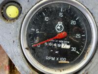 1976 INTERNATIONAL 674 2WD TRACTOR - 57