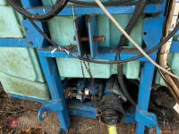 BERTHOUD MOUNTED CROP SPRAYER - 32