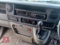2004 RENAULT MASTER 3.5T HORSE VAN - 10
