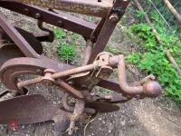 3 FURROW MASSEY FERGUSON PLOUGH - 4