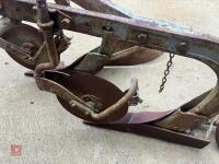 2 FURROW MASSEY FERGUSON PLOUGH - 9