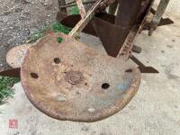 MASSEY FERGUSON POTATO PLANTER - 11