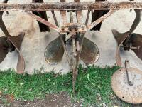 MASSEY FERGUSON POTATO PLANTER - 14