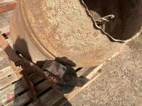 TEAGLE CONCRETE MIXER - 16