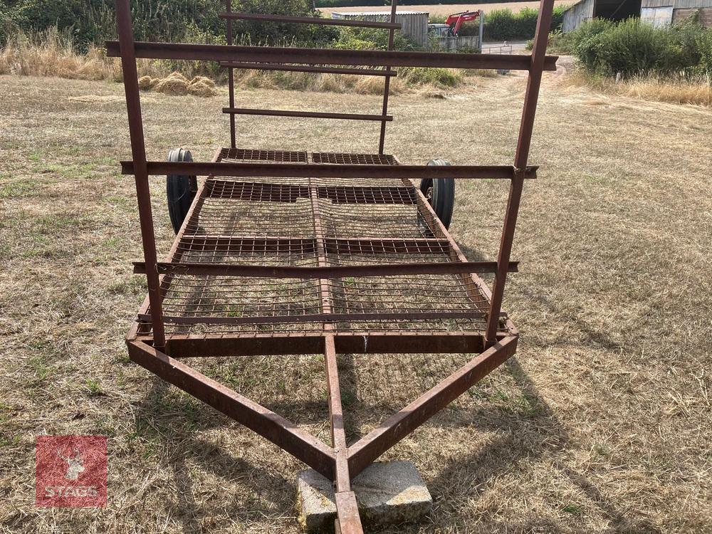 BALE TRAILER