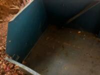 FLEMING TIPPING LINK BOX - 13