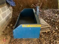 FLEMING TIPPING LINK BOX - 17