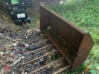 4' DUNG FORK - 13