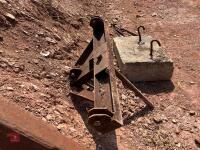 LOADER BOOM, BALE SPIKE & WEIGHT - 6