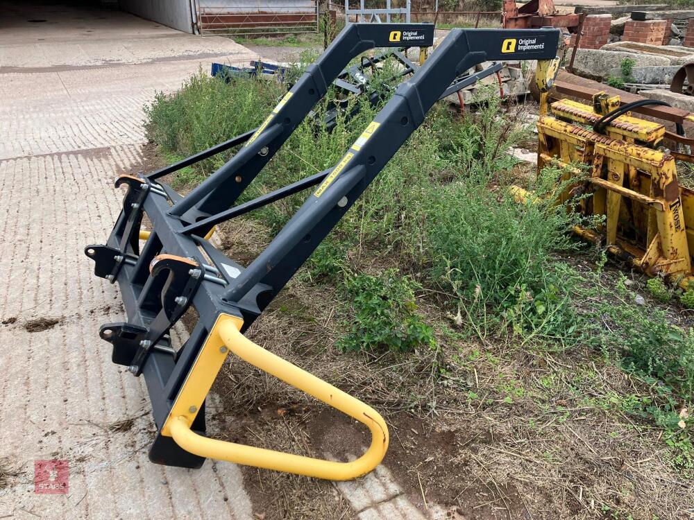 2016 ORIGINAL IMPLEMENTS TWIN BAG LIFTER