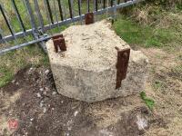REAR CONCRETE TRACTOR WEIGHT