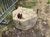 REAR CONCRETE TRACTOR WEIGHT - 2