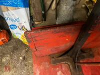 WOLSELEY HAND CRANKED SHEARER UNIT - 23