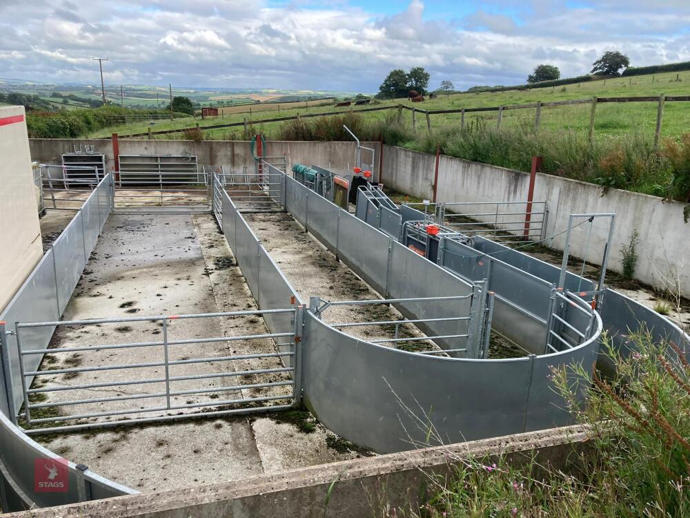 RITCHIE TROMBONE SHEEP HANDLING SYSTEM