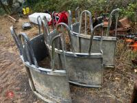 TOMBSTONE ROUND FEEDER - 4