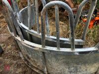 TOMBSTONE ROUND FEEDER - 14