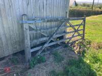10' WOODEN GATE (B) - 2