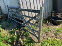 10' WOODEN GATE (B) - 6