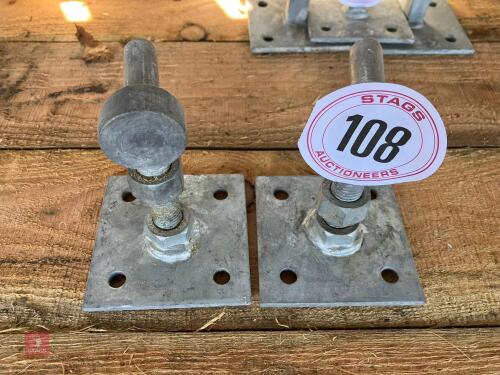 2 GALVANISED GATE HINGES (108)