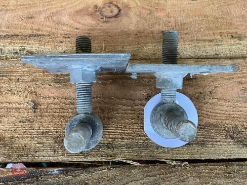 2 GALVANISED GATE HINGES (109)