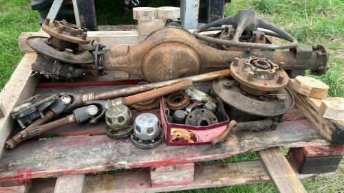 PALLET OF SERIES II LAND ROVER SPARES
