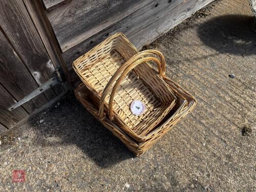 3 BASKETS (4)