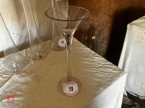 SINGLE DECORATIVE FLOWER VASE (19)