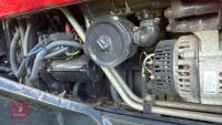 2005 MASSEY FERGUSON 4435 2WD TRACTOR - 39