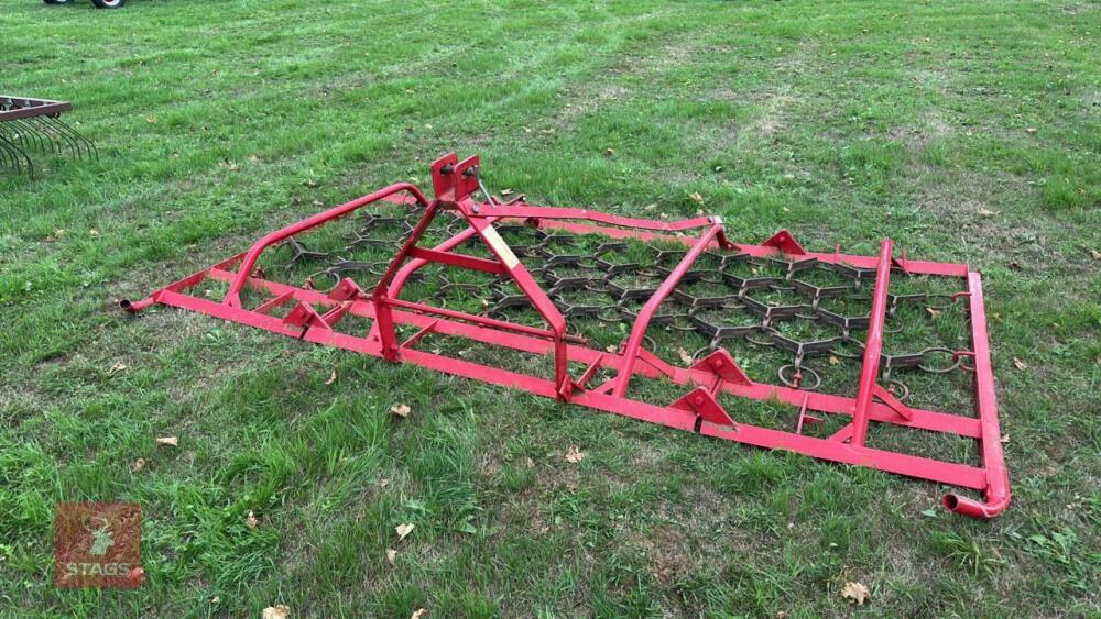11' MANUAL FOLDING CHAIN HARROWS