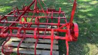 MF/REKORD 5' 6'' SPRING TINE CULTIVATOR - 10